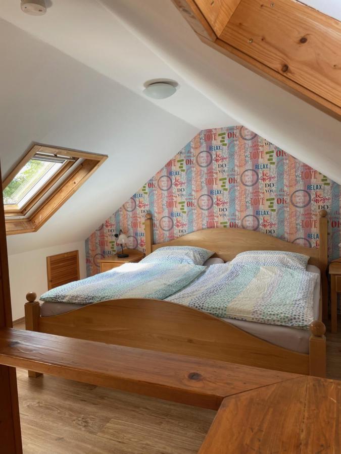 Gemuetliches, Freistehendes Ferienhaus โคเบลนซ์ ภายนอก รูปภาพ